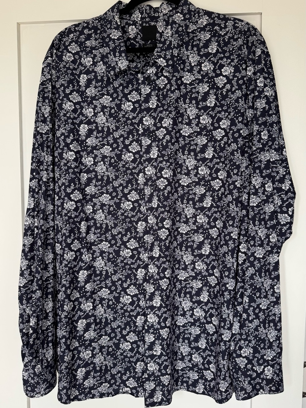 H&M Navy and White Floral Slim-Fit Button Shirt